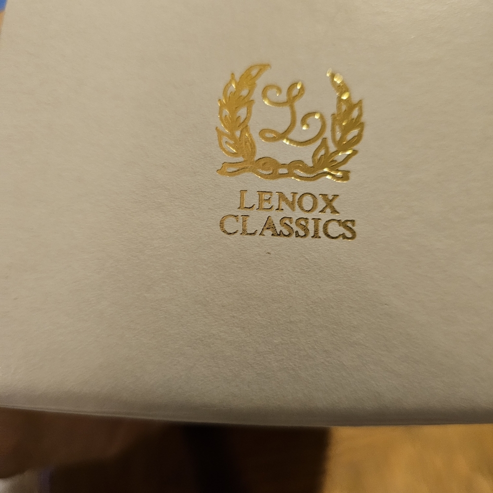 LENOX CLASSICS - Picture 13 of 13